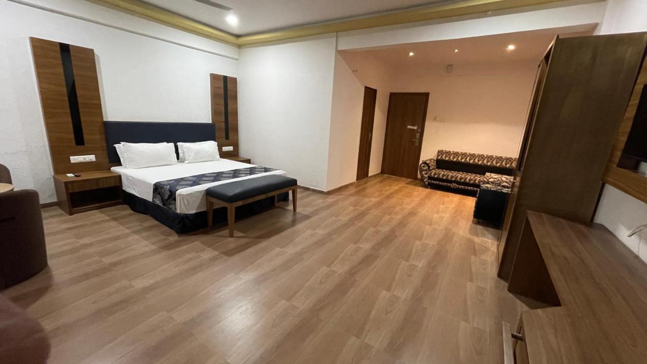 Heaven 7 Hotel & Resort Himatnagar Kültér fotó