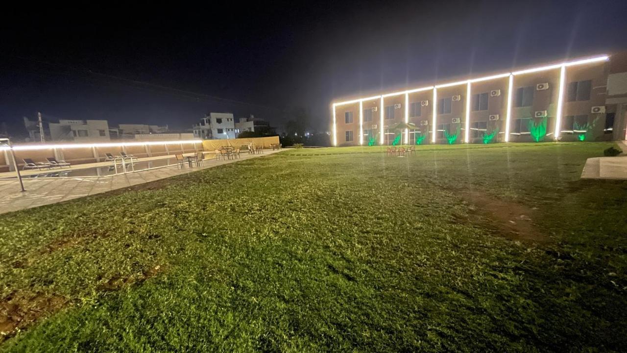 Heaven 7 Hotel & Resort Himatnagar Kültér fotó
