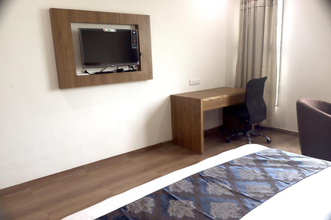 Heaven 7 Hotel & Resort Himatnagar Kültér fotó